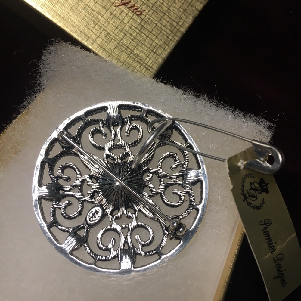 Premier Designs Slide/Pendant/Pin - Picture 3 of 3